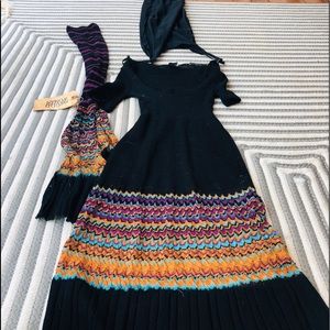 NWOT Missoni Black scoop neck midi with scarf  38